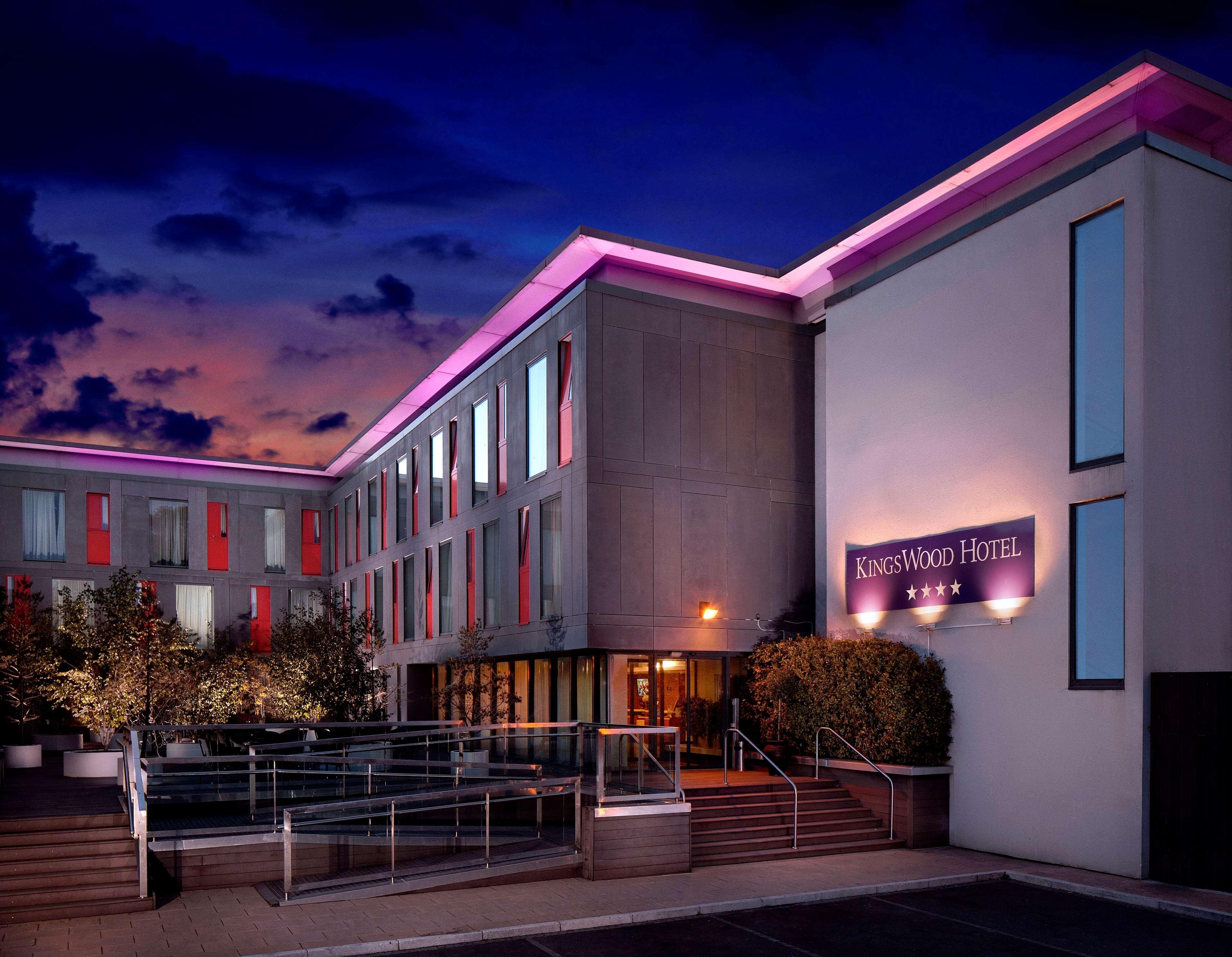 The Address Citywest Exteriér fotografie